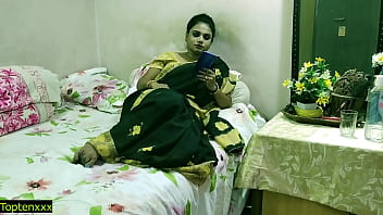 Desi honry bhabhi secret sex with BA pass boy !! New sex video